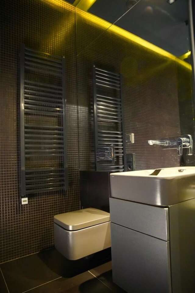 Апартаменты the FENDI -In City Center Киев-21